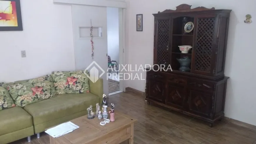 Foto 1 de Casa com 3 Quartos à venda, 220m² em Santa Isabel, Viamão
