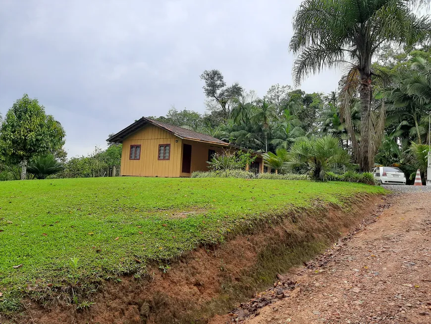 Foto 1 de Fazenda/Sítio com 3 Quartos à venda, 120m² em Ilha da Figueira, Jaraguá do Sul