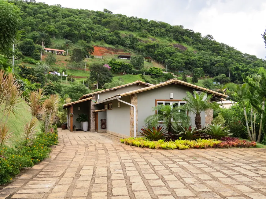 Foto 1 de Casa de Condomínio com 5 Quartos à venda, 2170m² em Secretário, Petrópolis