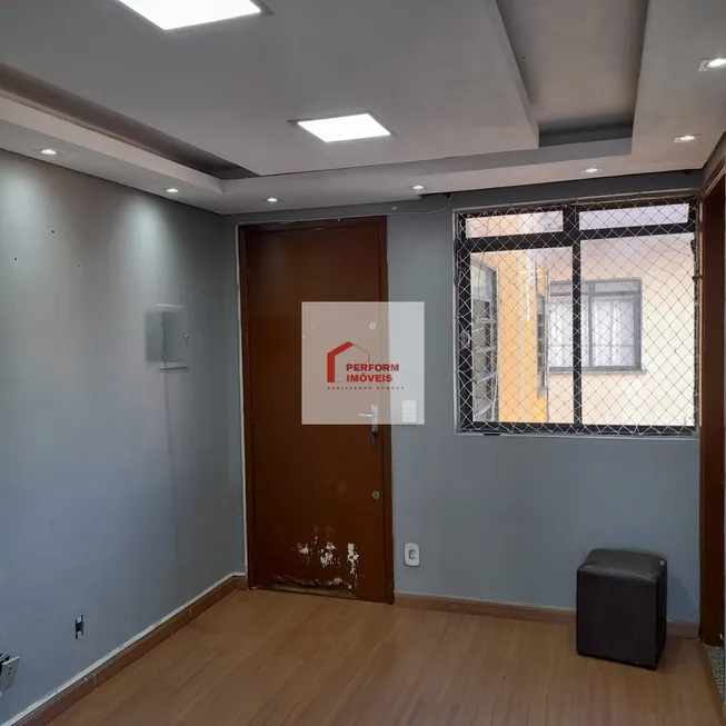 Foto 1 de Apartamento com 2 Quartos à venda, 48m² em Conjunto Residencial José Bonifácio, São Paulo