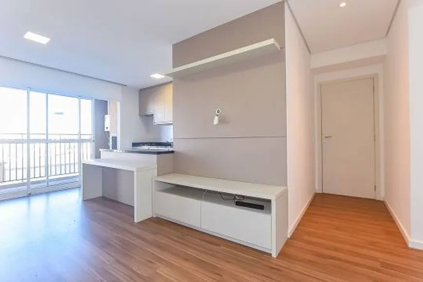 Foto 1 de Apartamento com 3 Quartos à venda, 77m² em Santo Inácio, Curitiba