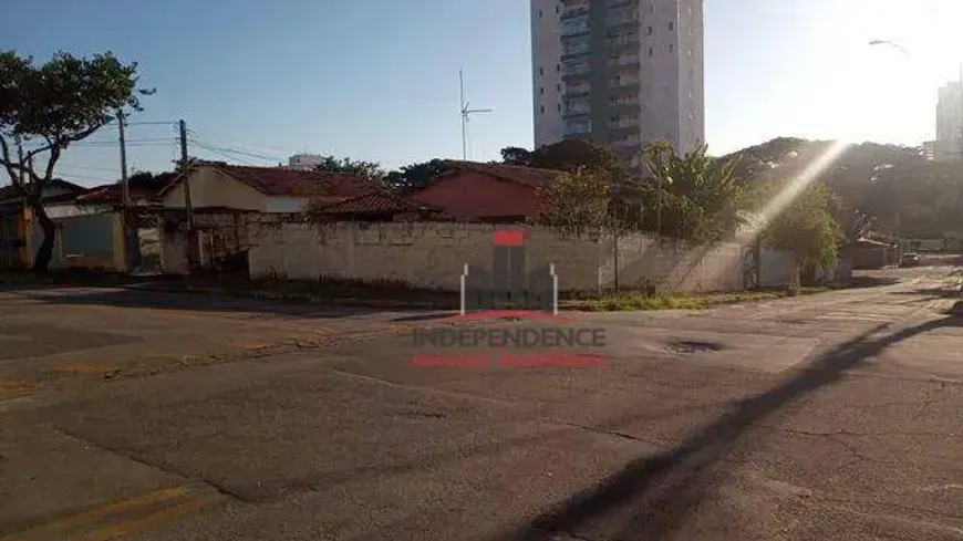 Foto 1 de Lote/Terreno à venda, 450m² em Parque Industrial, São José dos Campos