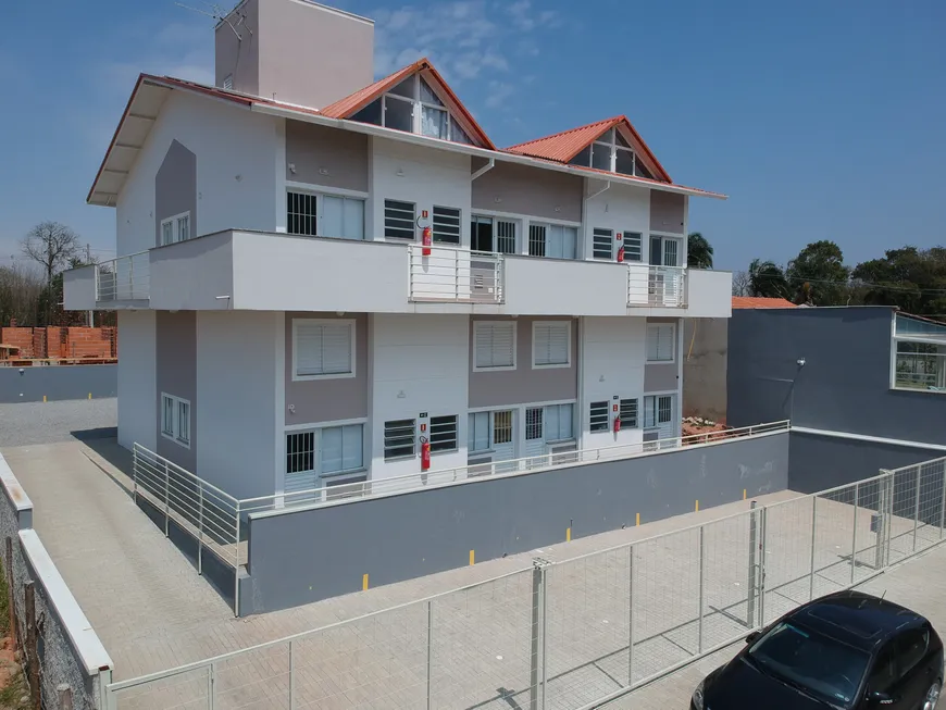 Foto 1 de Kitnet com 1 Quarto para alugar, 40m² em Taboão, São Roque