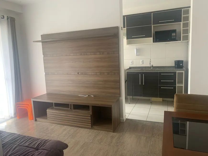 Foto 1 de Apartamento com 2 Quartos à venda, 54m² em Jardim Maria Rosa, Taboão da Serra