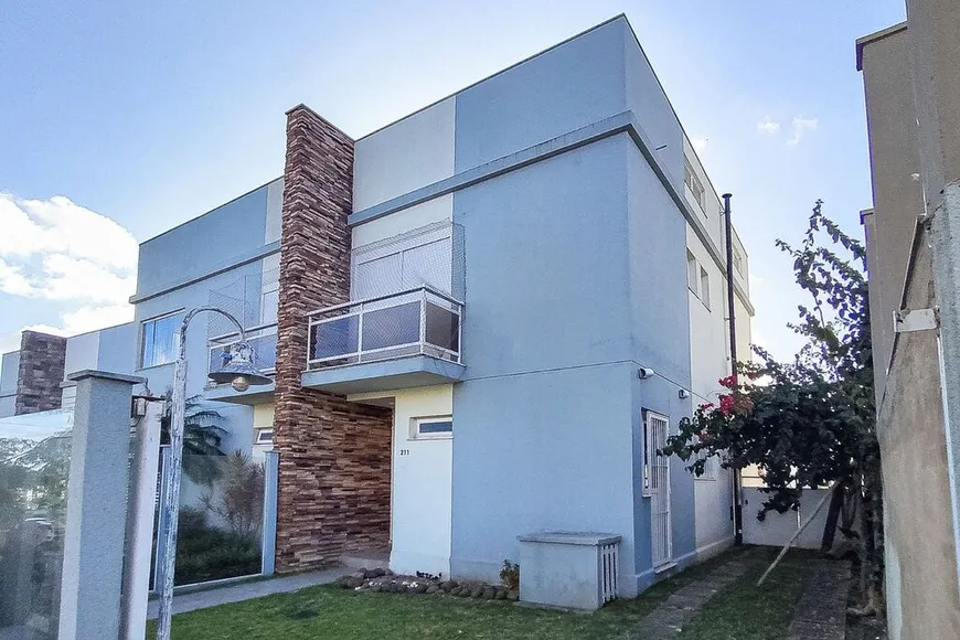 Foto 1 de Casa com 3 Quartos à venda, 141m² em Lomba do Pinheiro, Porto Alegre