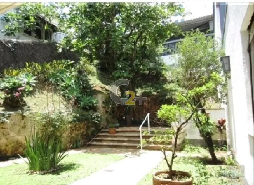 Foto 1 de Casa com 4 Quartos para alugar, 619m² em Pacaembu, São Paulo