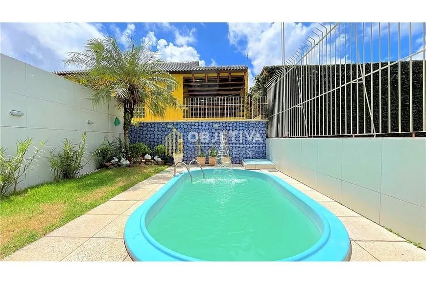 Foto 1 de Casa com 3 Quartos à venda, 166m² em Espiríto Santo, Porto Alegre