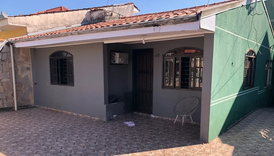 Foto 1 de Casa com 7 Quartos à venda, 300m² em Cajuru, Curitiba