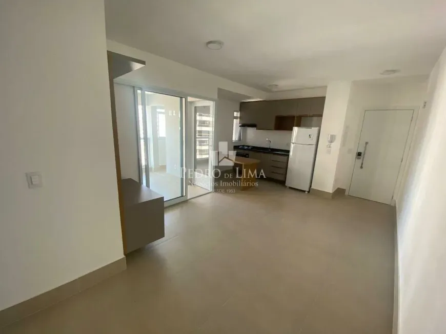 Foto 1 de Apartamento com 1 Quarto para alugar, 52m² em Vila Azevedo, São Paulo