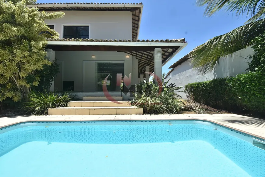 Foto 1 de Casa de Condomínio com 3 Quartos à venda, 220m² em Buraquinho, Lauro de Freitas