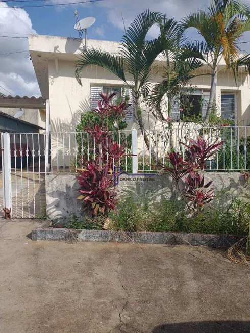 Foto 1 de Casa com 2 Quartos à venda, 82m² em Jardim Alvinopolis, Atibaia