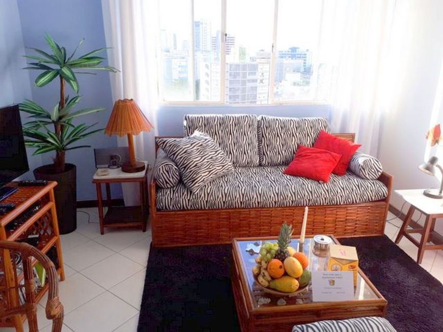Foto 1 de Apartamento com 3 Quartos para alugar, 90m² em Barra, Salvador