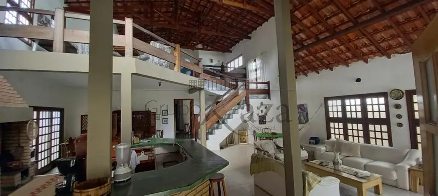Foto 1 de Casa de Condomínio com 4 Quartos para alugar, 370m² em Park Imperial, Caraguatatuba