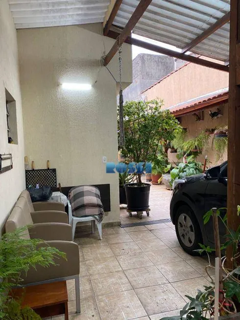 Foto 1 de Casa com 2 Quartos à venda, 200m² em Vila Santa Clara, São Paulo