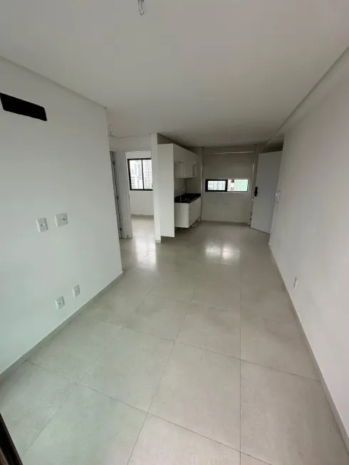 Foto 1 de Apartamento com 2 Quartos à venda, 48m² em Madalena, Recife