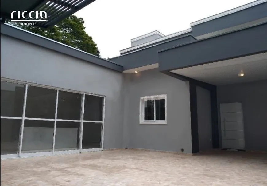 Foto 1 de Casa com 4 Quartos à venda, 200m² em Jardim Satélite, São José dos Campos