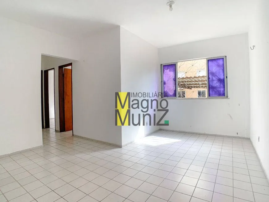 Foto 1 de Apartamento com 2 Quartos para alugar, 47m² em Itaperi, Fortaleza