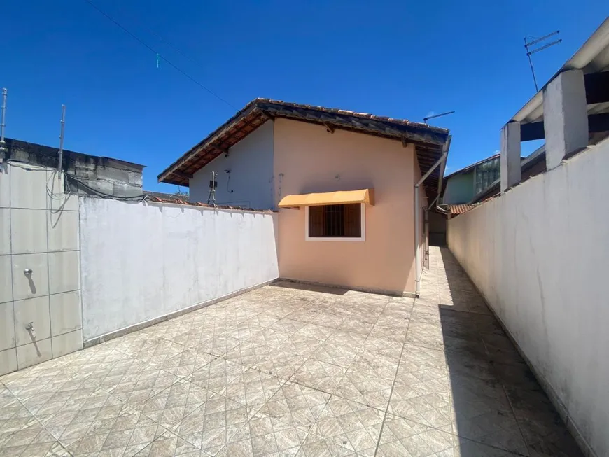 Foto 1 de Casa com 2 Quartos à venda, 50m² em Suarão, Itanhaém