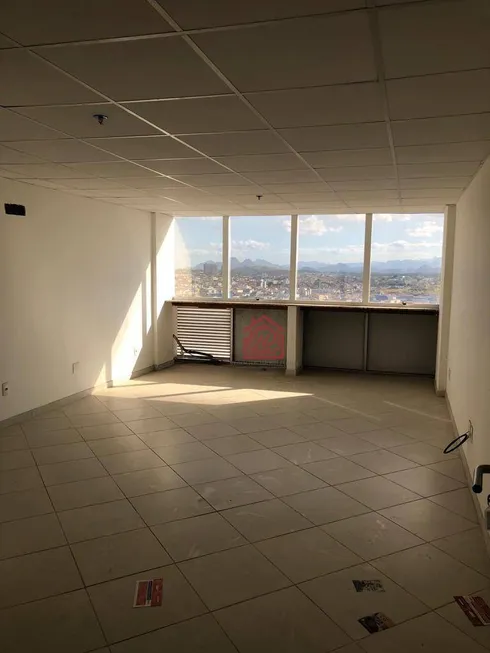 Foto 1 de Sala Comercial para alugar, 28m² em Imbetiba, Macaé