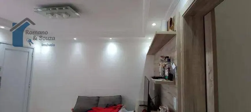 Foto 1 de Apartamento com 2 Quartos à venda, 44m² em Jardim Adriana, Guarulhos