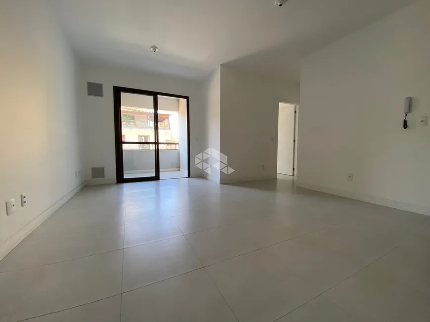 Foto 1 de Apartamento com 2 Quartos à venda, 65m² em Coloninha, Florianópolis