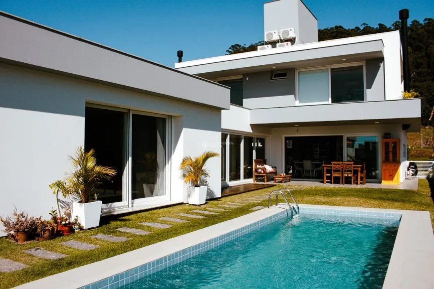 Foto 1 de Casa de Condomínio com 5 Quartos à venda, 470m² em Ingleses do Rio Vermelho, Florianópolis
