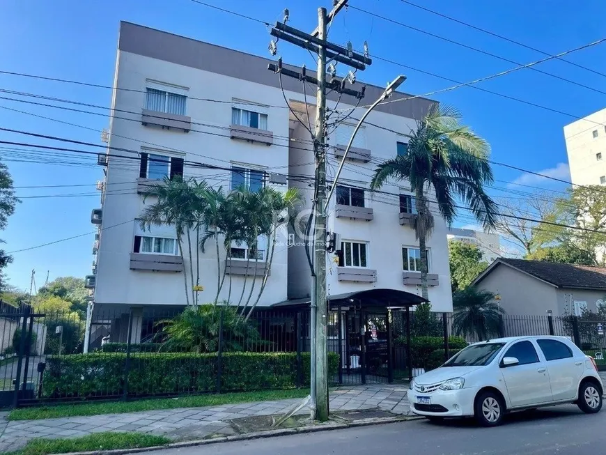 Foto 1 de Apartamento com 3 Quartos à venda, 77m² em Teresópolis, Porto Alegre