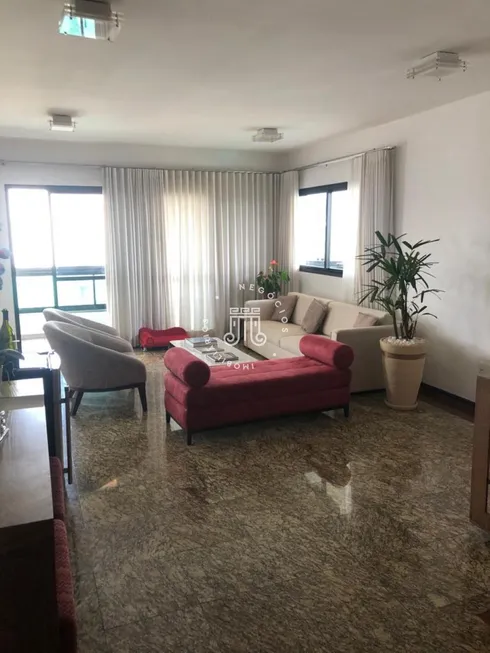 Foto 1 de Apartamento com 3 Quartos à venda, 230m² em VILA VIRGINIA, Jundiaí