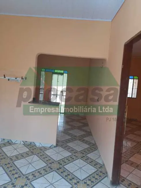 Foto 1 de Casa com 1 Quarto à venda, 200m² em Novo Aleixo, Manaus