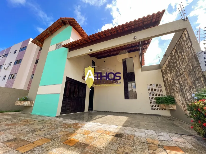 Foto 1 de Casa com 4 Quartos à venda, 230m² em Jardim Cidade Universitária, João Pessoa