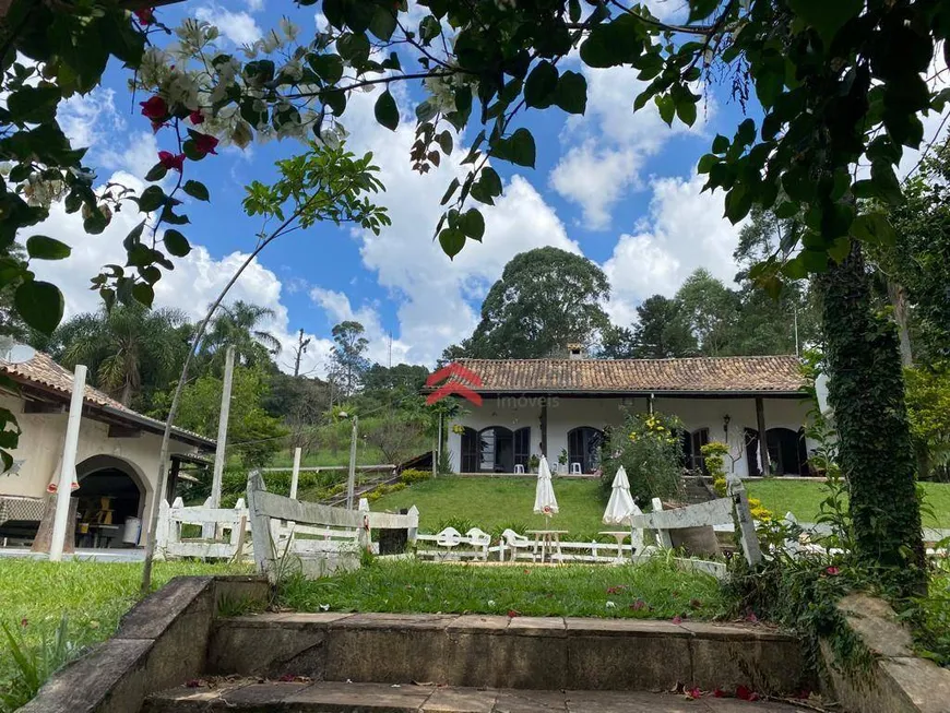 Foto 1 de Fazenda/Sítio com 4 Quartos à venda, 450m² em Vila Nova São Roque, São Roque