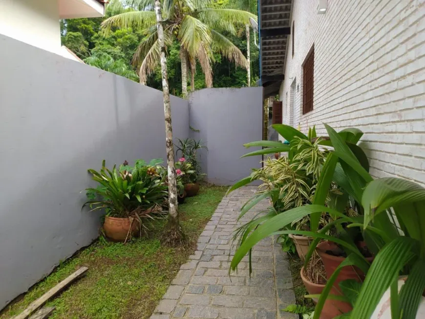 Foto 1 de Casa com 4 Quartos à venda, 195m² em Jarivatuba, Joinville