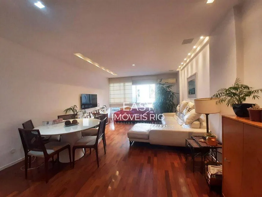 Foto 1 de Apartamento com 3 Quartos à venda, 124m² em Lagoa, Rio de Janeiro