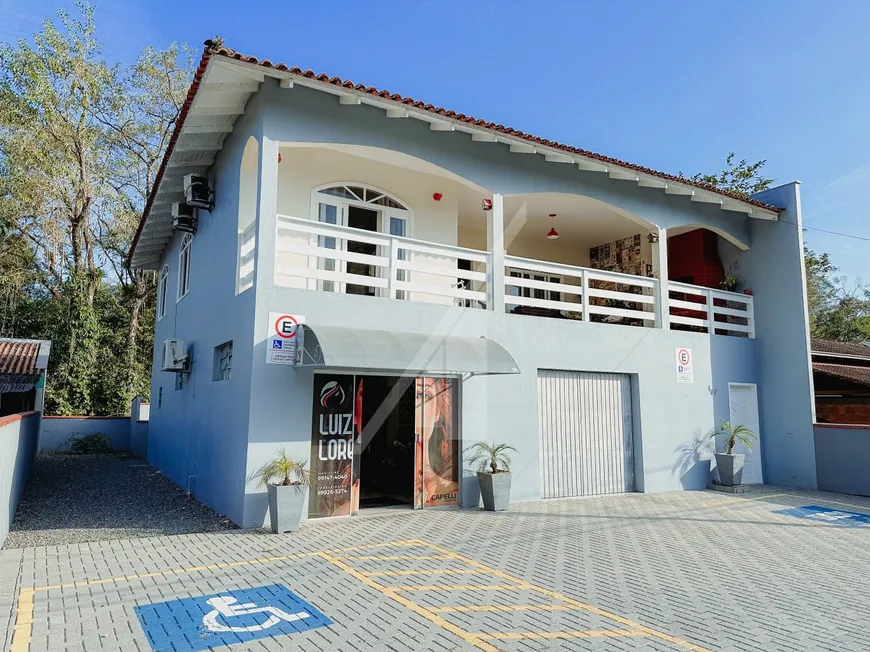 Foto 1 de Casa com 3 Quartos à venda, 170m² em Nova Brasília, Joinville