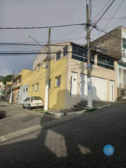 Foto 1 de Sobrado com 3 Quartos à venda, 140m² em Vila Carmosina, São Paulo