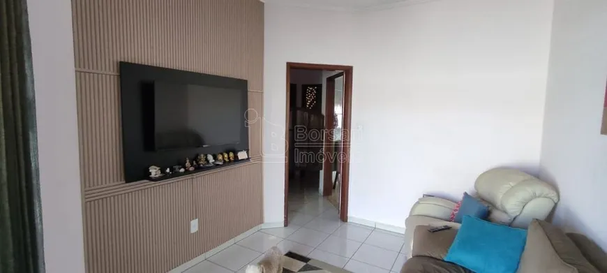 Foto 1 de Casa com 2 Quartos à venda, 106m² em Parque Igacaba, Araraquara