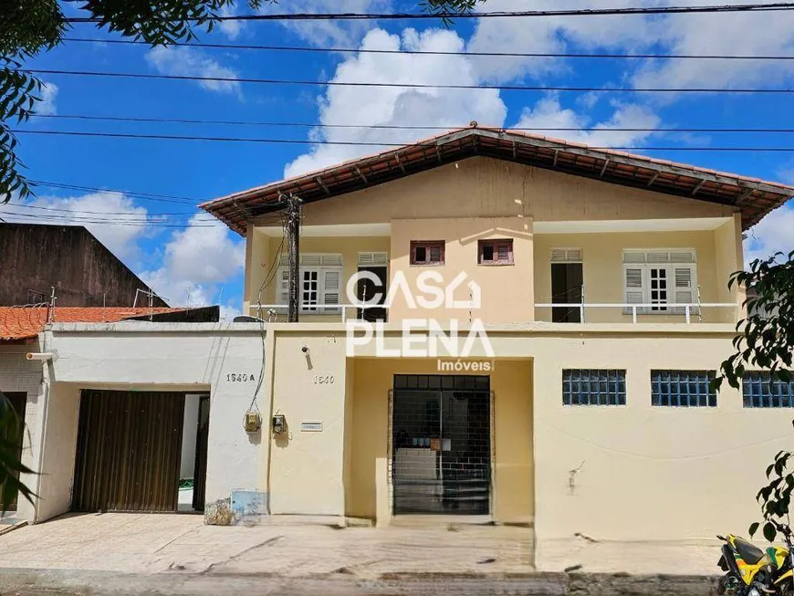 Foto 1 de Casa com 4 Quartos à venda, 400m² em Jardim das Oliveiras, Fortaleza