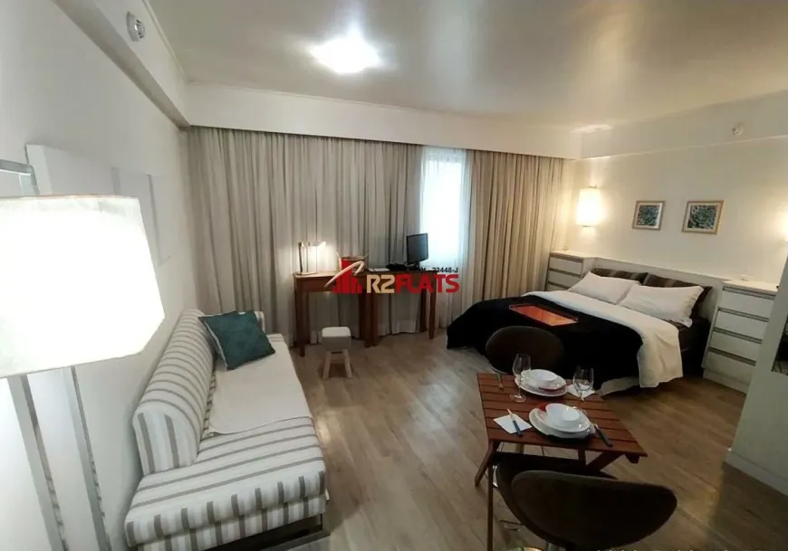 Foto 1 de Flat com 1 Quarto à venda, 28m² em Moema, São Paulo