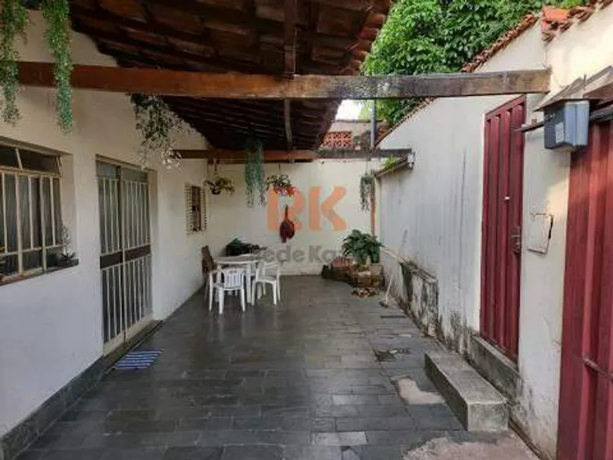 Foto 1 de Casa com 7 Quartos à venda, 268m² em Santa Terezinha, Belo Horizonte