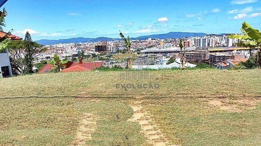 Foto 1 de Lote/Terreno à venda, 1590m² em Bosque das Mansões, São José
