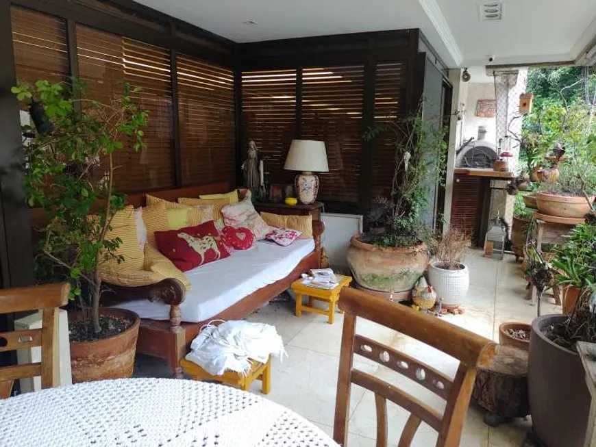 Foto 1 de Apartamento com 4 Quartos à venda, 240m² em Leblon, Rio de Janeiro