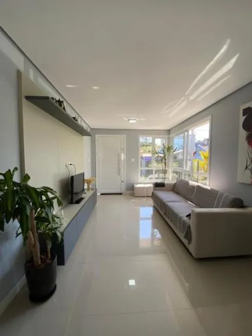 Foto 1 de Casa com 3 Quartos à venda, 132m² em São Luiz, Caxias do Sul