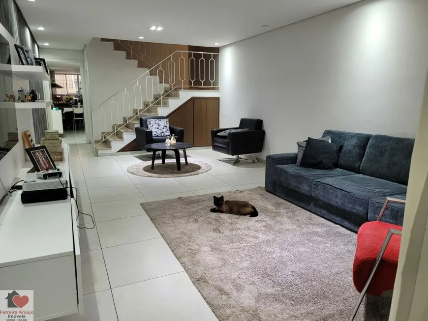 Foto 1 de Sobrado com 3 Quartos à venda, 157m² em Jardim Umuarama, São Paulo