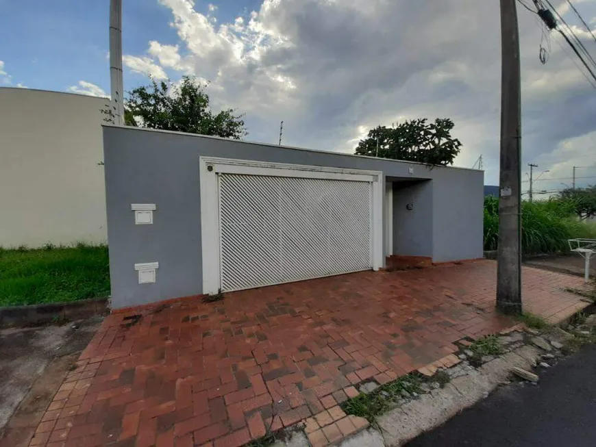 Foto 1 de Casa com 3 Quartos à venda, 209m² em Vila Ana Maria, Ribeirão Preto