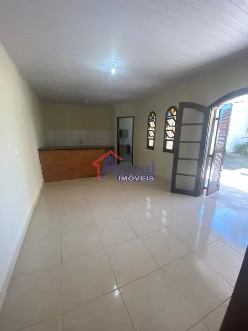 Foto 1 de Casa com 1 Quarto para venda ou aluguel, 50m² em Califórnia, Itanhaém