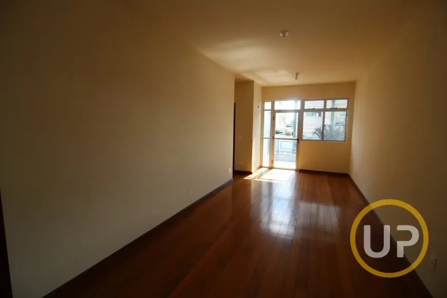 Foto 1 de Casa com 4 Quartos à venda, 227m² em Prado, Belo Horizonte