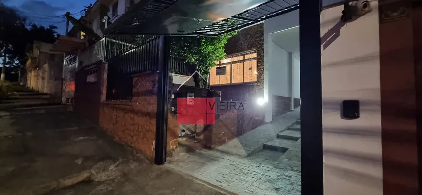 Foto 1 de Casa com 3 Quartos para alugar, 200m² em Vila Mariana, São Paulo