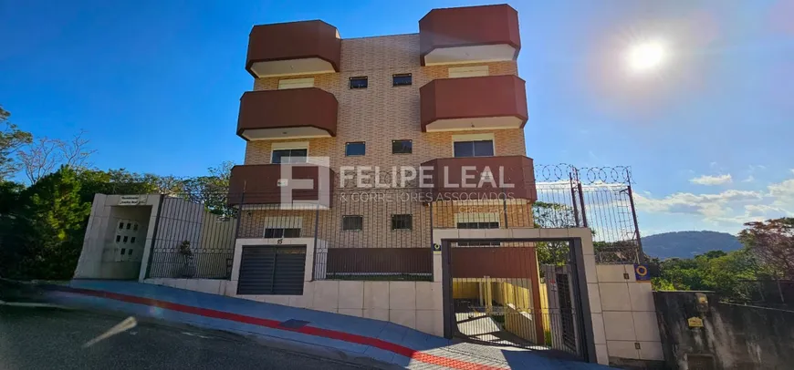 Foto 1 de Apartamento com 3 Quartos à venda, 72m² em Forquilhinhas, São José