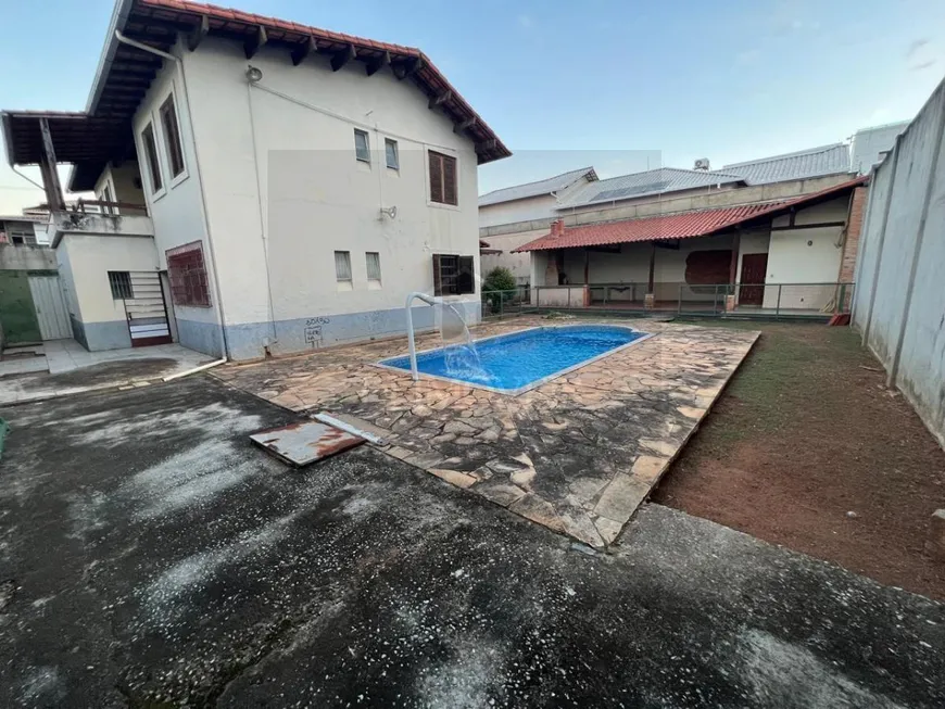 Foto 1 de Casa com 5 Quartos à venda, 720m² em Santa Amélia, Belo Horizonte