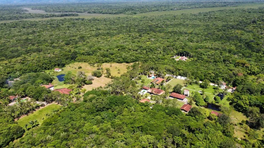 Foto 1 de Lote/Terreno à venda, 6900m² em Chácara Lucel, Itanhaém